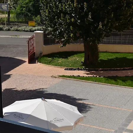 לינה וארוחת בוקר La Petite Ecole Chez Etche