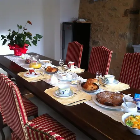 La Petite Ecole Chez Etche Bed & Breakfast 4*