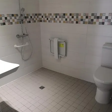 Bed & Breakfast La Petite Ecole 4*