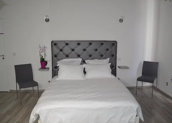 ベッド・アンド・ブレックファスト La Petite Ecole Chez Etche 4*