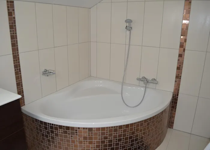 فندق مبيت وإفطار La Petite Ecole Chez Etche ماركياس