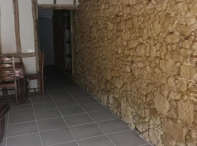 La Petite Ecole Chez Etche Alojamento de Acomodação e Pequeno-almoço 4*