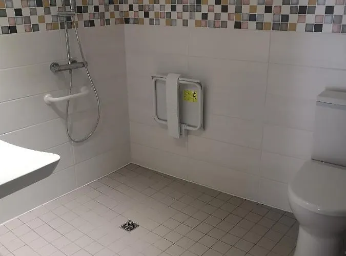 Alojamento de Acomodação e Pequeno-almoço La Petite Ecole Chez Etche 4*